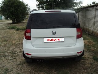 2014 Skoda Yeti I Рестайлинг, белый, 1550000 рублей, вид 4
