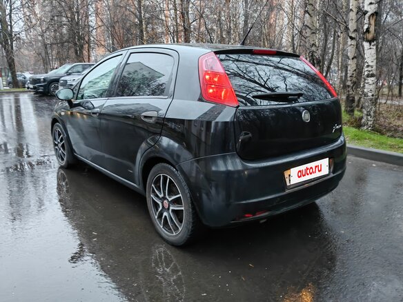 2008 Fiat Punto III Grande Punto, чёрный, 360000 рублей - вид 5