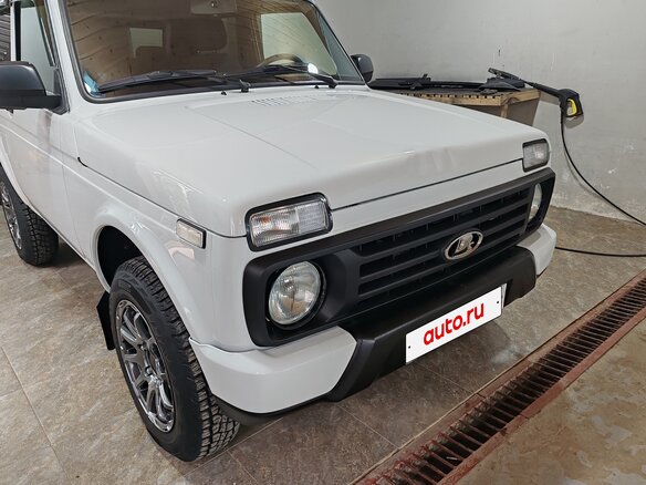 2024 Lada (ВАЗ) Niva Legend I, белый, 795000 рублей - вид 2