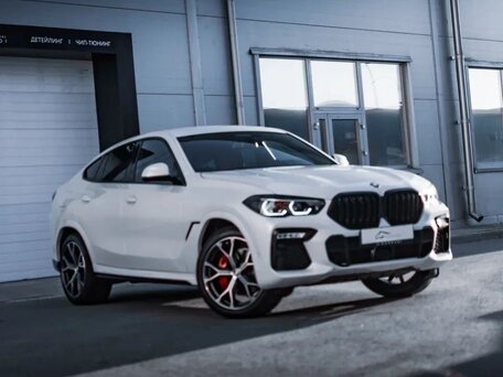 2021 BMW X6 40i III (G06), белый, 7150000 рублей, вид 3