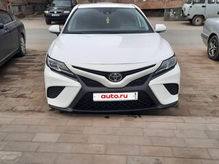 2019 Toyota Camry VIII (XV70), белый, 1999000 рублей, вид 1
