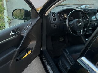2013 Volkswagen Tiguan I Рестайлинг, чёрный, 1350000 рублей, вид 4