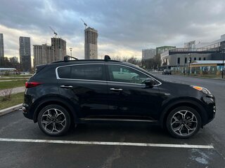 2020 Kia Sportage IV Рестайлинг, чёрный, 2890000 рублей, вид 4