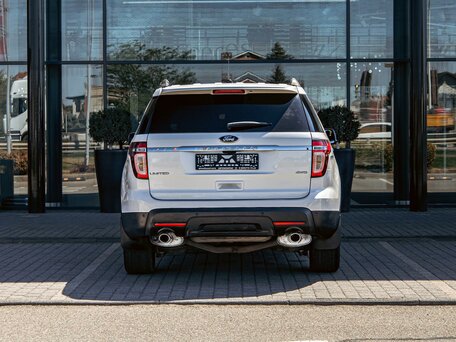 2014 Ford Explorer V, белый, 1365000 рублей, вид 5