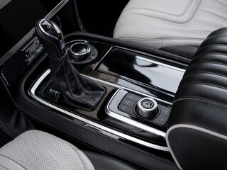 2018 Infiniti QX80 I Рестайлинг 2, белый, 5600000 рублей, вид 4