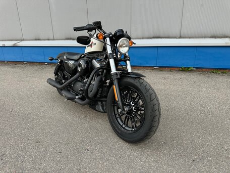 2021 Harley-Davidson Sportster 1200, белый, 1410000 рублей, вид 4