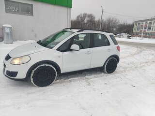 2010 Suzuki SX4 I (Classic) Рестайлинг, белый, 520000 рублей, вид 3