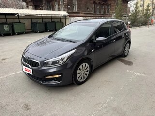 2016 Kia Ceed II Рестайлинг, серый, 1350000 рублей, вид 1