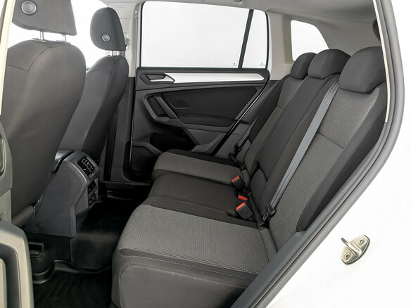 2021 Volkswagen Tiguan II Рестайлинг, белый, 2999000 рублей - вид 12
