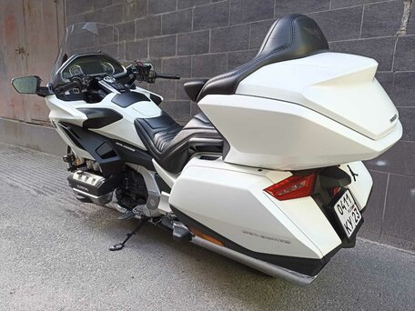 2022 Honda GL 1800 Gold Wing, белый, 2990000 рублей, вид 5