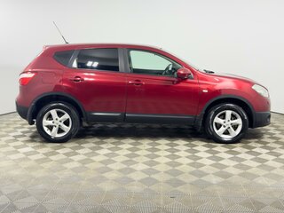 2010 Nissan Qashqai I Рестайлинг, красный, 919900 рублей, вид 5