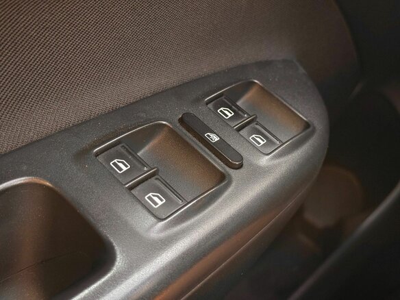 2012 Skoda Octavia II (A5) Рестайлинг, белый - вид 19