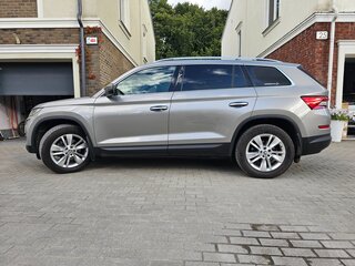 2020 Skoda Kodiaq I, серебристый, 3050000 рублей, вид 2