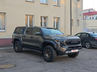 2024 Toyota Tacoma IV, зелёный, 7682132 рублей, вид 3