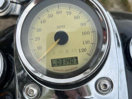 2011 Harley-Davidson Dyna Wide Glide, чёрный, 910000 рублей, вид 3