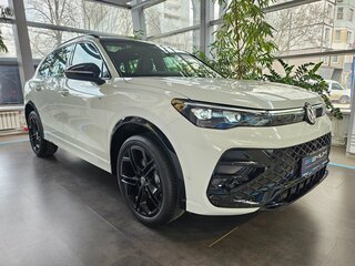 2026 Volkswagen Tiguan L Pro III (China Market), белый, 4998000 рублей, вид 3