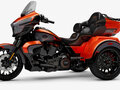 2026 Harley-Davidson CVO Tri Glide, оранжевый, 7950000 рублей - вид 7