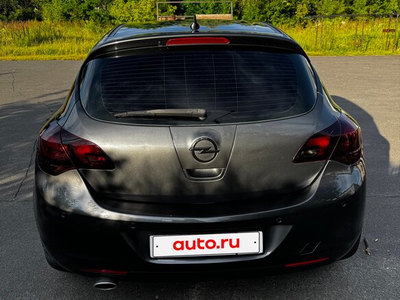 2011 Opel Astra J, серый, 680000 рублей - вид 2
