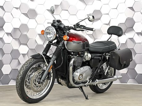2022 Triumph Bonneville T120, красный, 1199000 рублей, вид 2