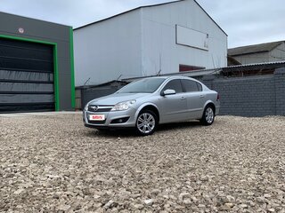2011 Opel Astra H Рестайлинг, серебристый, 550000 рублей, вид 4