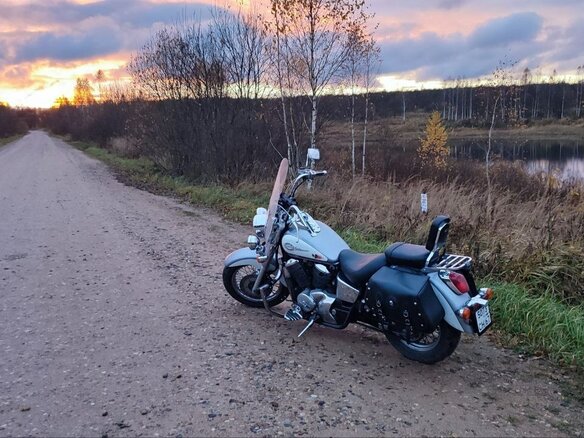 2001 Honda Shadow 750, серебристый, 400000 рублей - вид 5