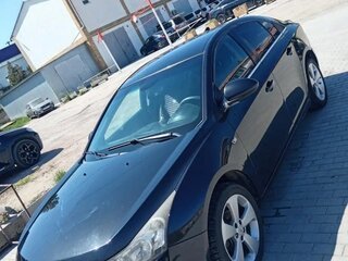 2011 Chevrolet Cruze I, чёрный, 800000 рублей, вид 2
