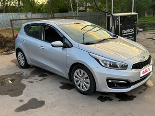 2016 Kia Ceed II Рестайлинг, серебристый, 1300000 рублей, вид 5