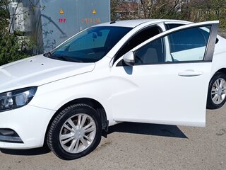 2018 Lada (ВАЗ) Vesta I, белый, 920000 рублей, вид 1