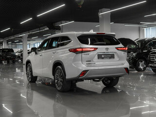 2026 Toyota Highlander IV (XU70), белый, 5450000 рублей, вид 4