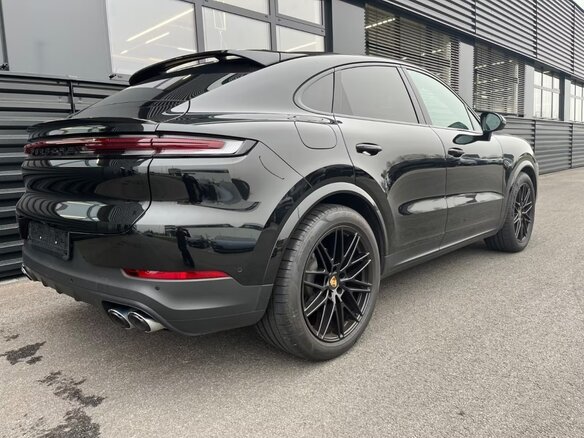 2025 Porsche Cayenne Coupé III Рестайлинг, чёрный - вид 11