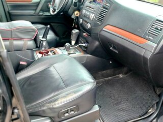 2008 Mitsubishi Pajero IV, чёрный, 1099999 рублей, вид 4