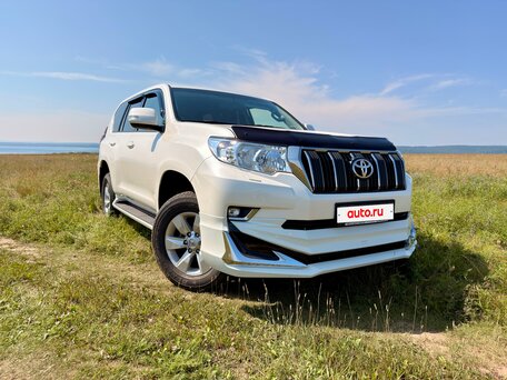 2020 Toyota Land Cruiser Prado 150 Series Рестайлинг 2, белый, 4950000 рублей, вид 4