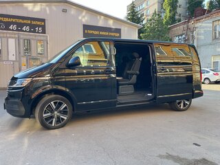2020 Volkswagen Multivan T6 Рестайлинг, чёрный, 5950000 рублей, вид 2