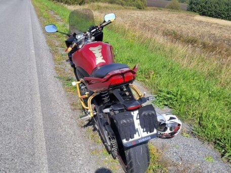 2006 Yamaha FZ1, красный, 470000 рублей, вид 4