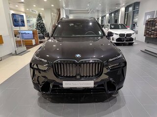 2025 BMW X7 40i I (G07) Рестайлинг, чёрный, 16900000 рублей, вид 2