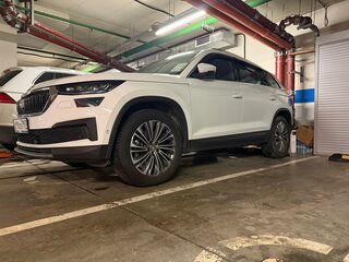 2022 Skoda Kodiaq I Рестайлинг, белый, 7650721 рублей, вид 3