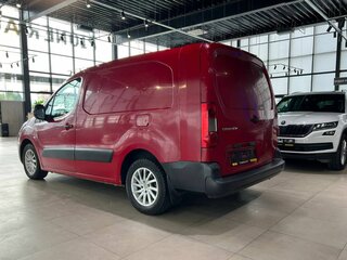 2008 Citroen Berlingo II, красный, 540000 рублей, вид 4