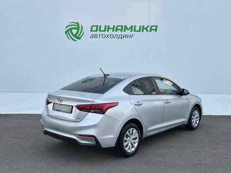 2018 Hyundai Solaris II, серебристый, 1032000 рублей, вид 5