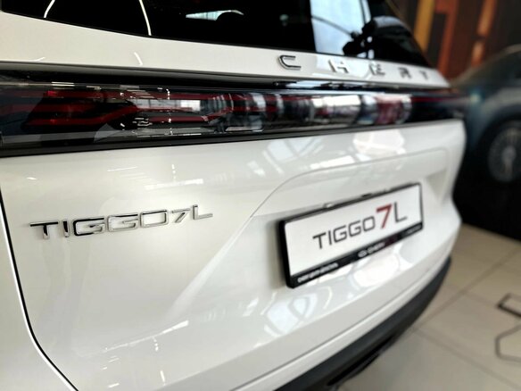 2025 Chery Tiggo 7L I, белый, 2985000 рублей - вид 24