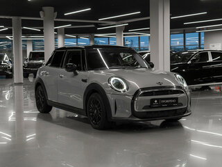 2021 Mini Hatch Cooper III (F55/F56) Рестайлинг 2, серый, 2250000 рублей, вид 2
