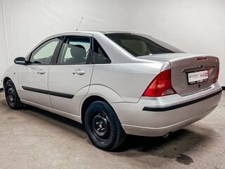 2004 Ford Focus I Рестайлинг, серебристый, 250000 рублей, вид 3