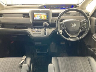 2018 Honda Freed II, серый, 1250000 рублей, вид 4