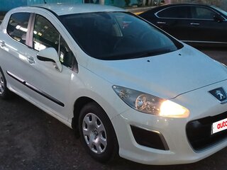 2011 Peugeot 308 I Рестайлинг, белый, 499000 рублей, вид 1