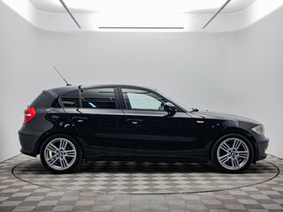 2011 BMW 1 серии 118i I (E81/E82/E87/E88) Рестайлинг, чёрный, 733000 рублей, вид 4