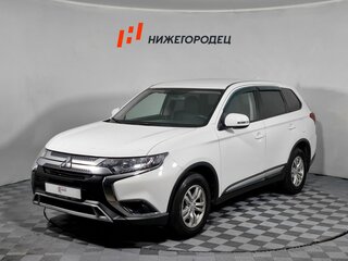 2019 Mitsubishi Outlander III Рестайлинг 3, белый, 1849000 рублей, вид 1