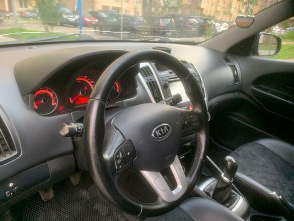 2011 Kia Ceed I Рестайлинг, чёрный, 550000 рублей - вид 12