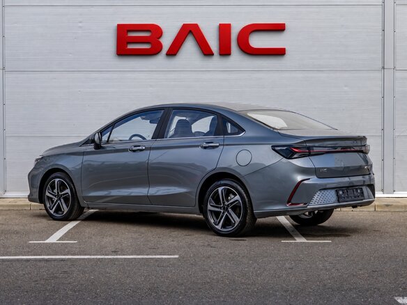 2025 BAIC U5 Plus, серый, 2556000 рублей - вид 3