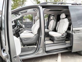 2021 Hyundai Staria I, серый, 5100000 рублей, вид 4