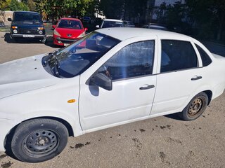 2015 Lada (ВАЗ) Granta I, белый, 180000 рублей, вид 4