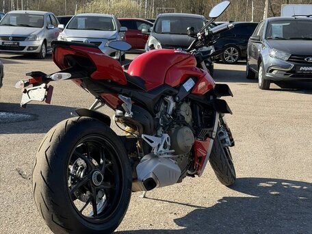 2022 Ducati Streetfighter V4, красный, 1699999 рублей, вид 3